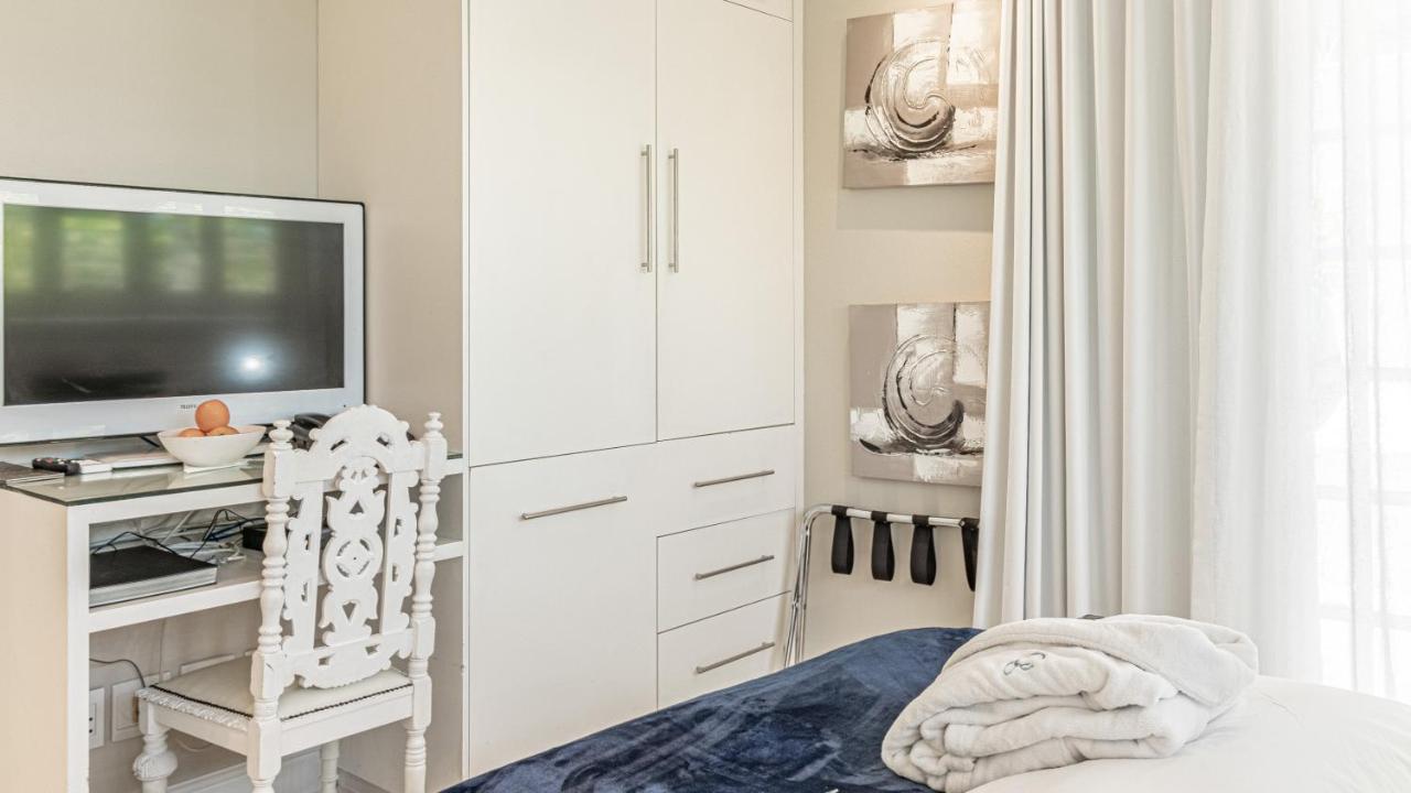 The Glen Boutique & 5* Cape Town